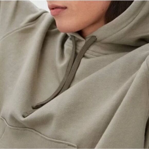 Everlane Lightweight French Terry Hoodie - Picture 6 of 7